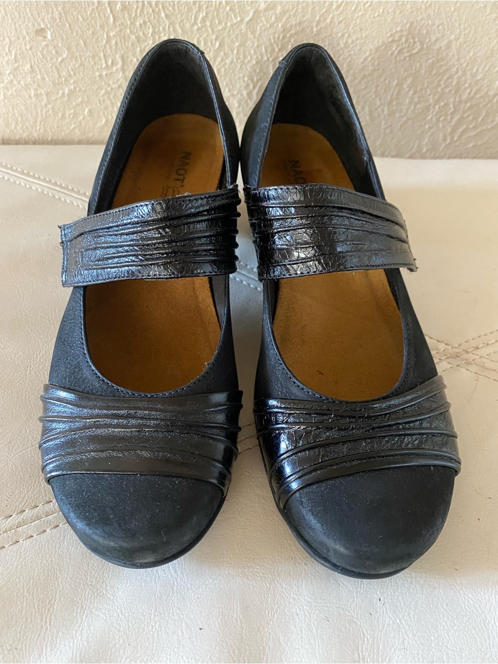 Naot Black Leather Mary Jane Heels with Pleated Strap Professional Office 37 - Picture 2 of 9